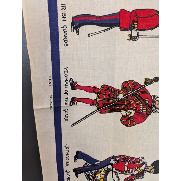 Vintage Mid Century Lamont Irish‎ Linen Souvenir Tea Towel - Royal Guards - Picture 4 of 7